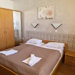 Apartman Forest Nook 4*