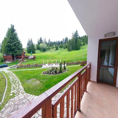 Forest Nook Апартаменты *