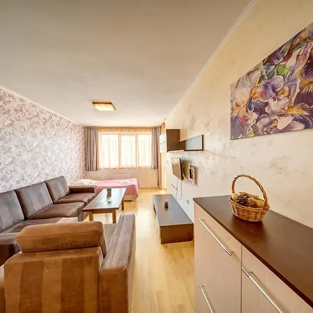 Апартаменты Forest Nook *